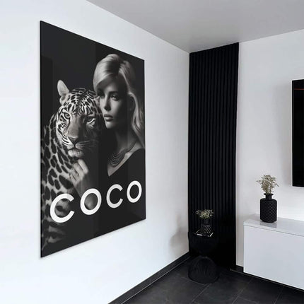 The Catwoman II – Glass