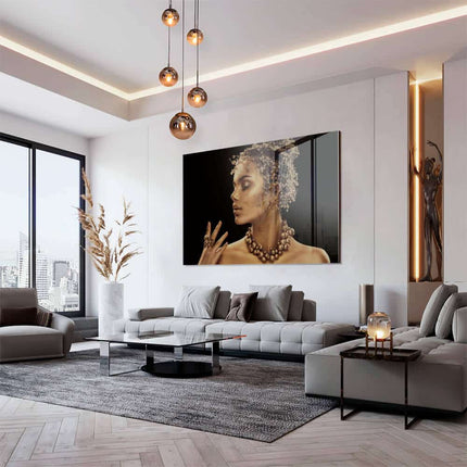 Pearl Woman – Glass