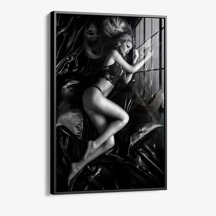 Sexy Woman – Glass