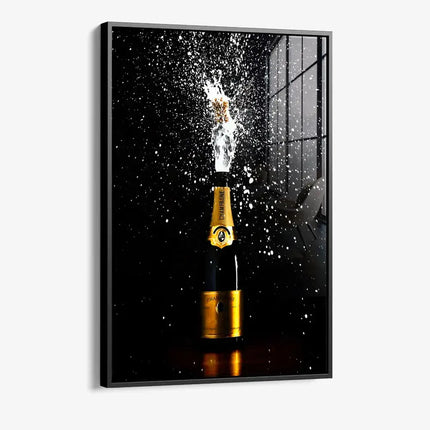 Popping Champagne – Glass
