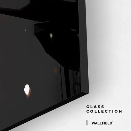 Popping Champagne – Glass