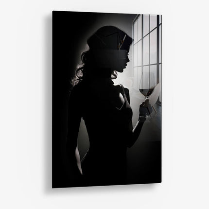 Woman Noir – Glass