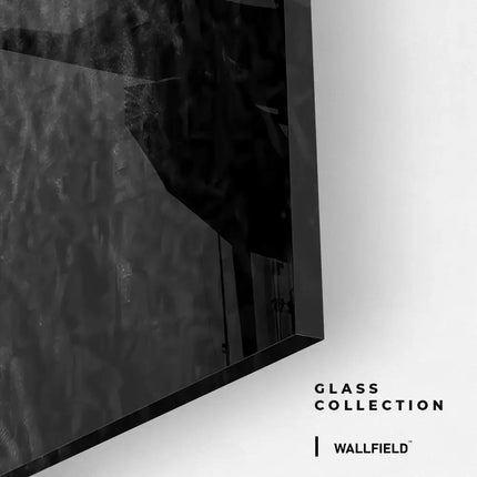 Throneborn – Glass