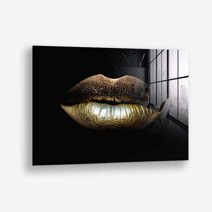 Golden Lips – Glass