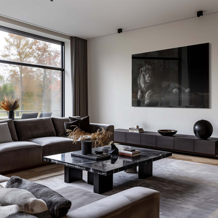 Horizontal Lion – Glass