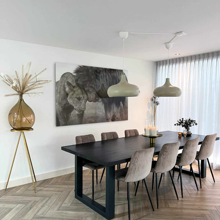 Loving Lion – Glass