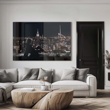 Manhattan Lady – Glass